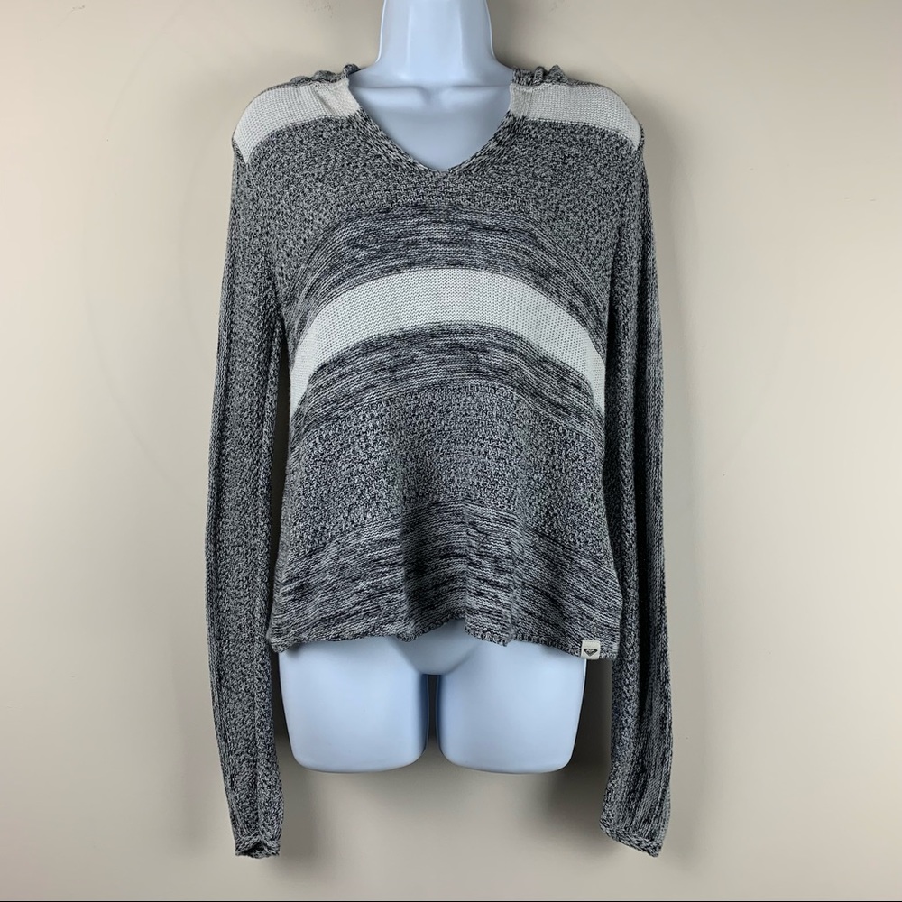 Roxy pullover hoodie. Size medium